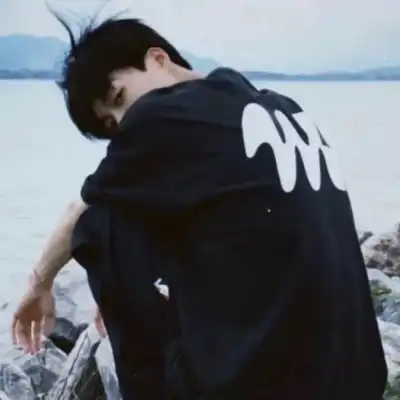 邱湛蓝